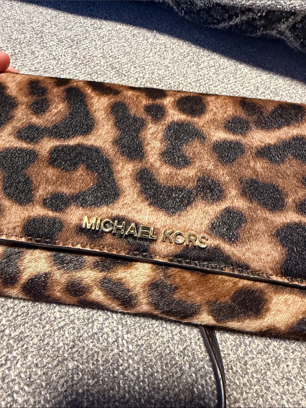 Michael Kors Leopard Print Crossbody Clutch in Brown and Black with Gold Chain - Picture 3 of 5